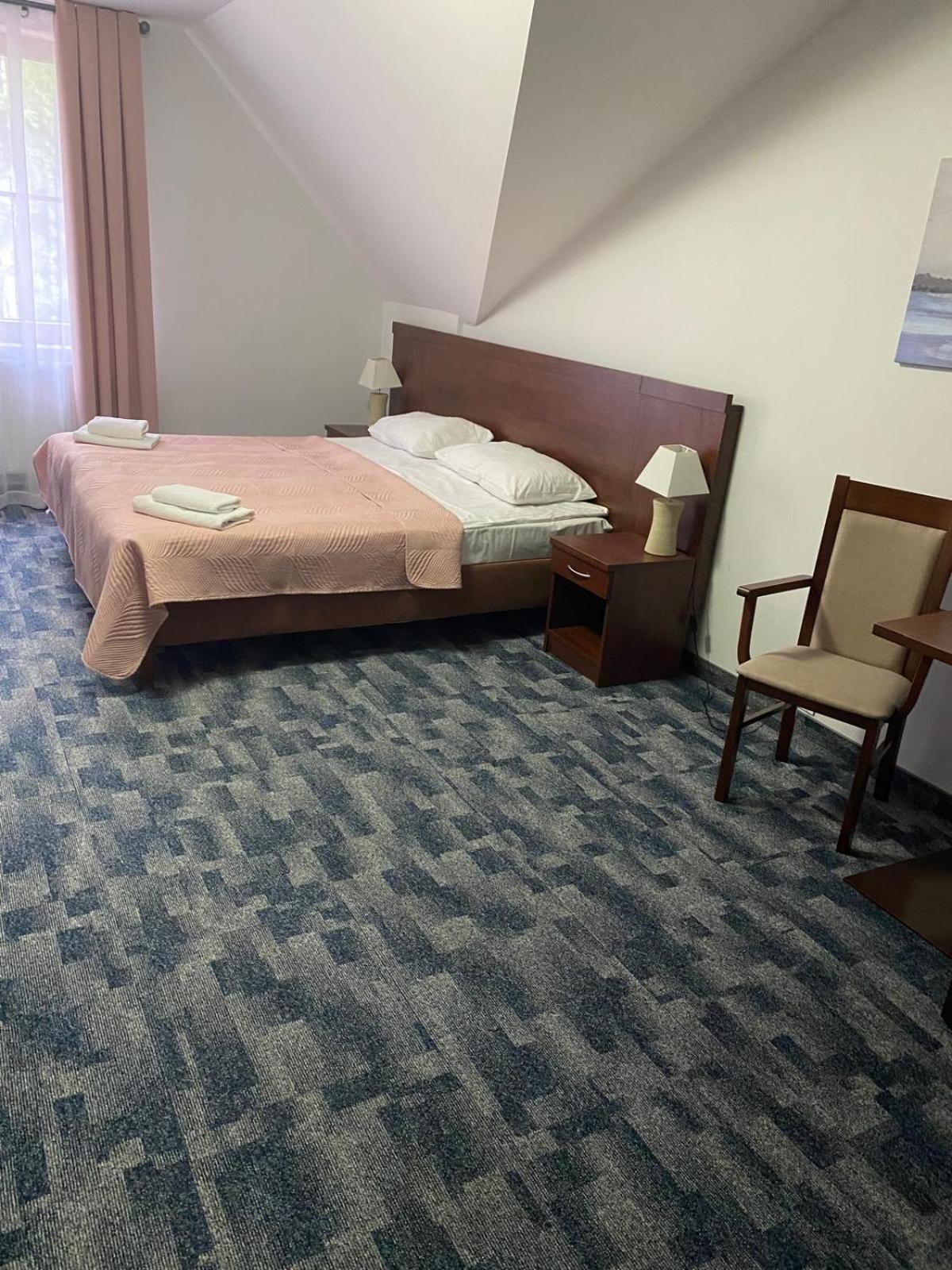 Hotel Restauracja Cztery Pory Roku Orneta Экстерьер фото