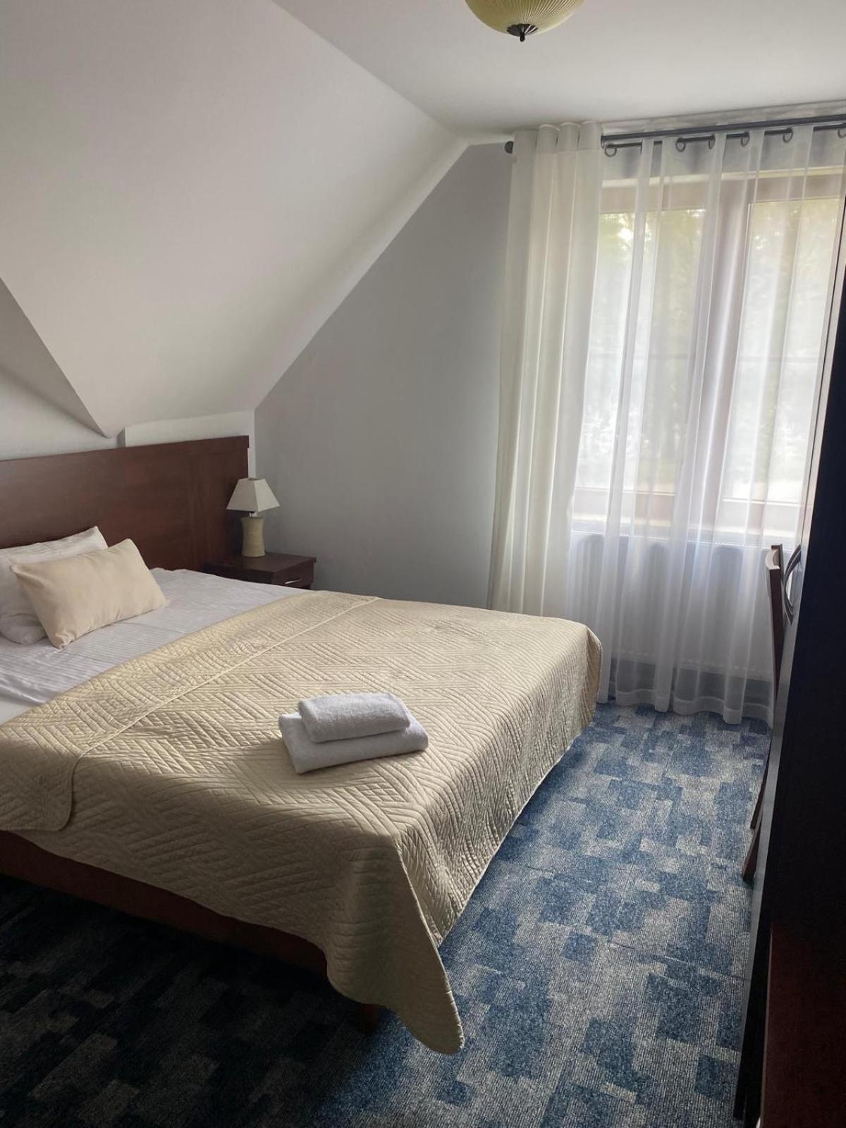 Hotel Restauracja Cztery Pory Roku Orneta Экстерьер фото